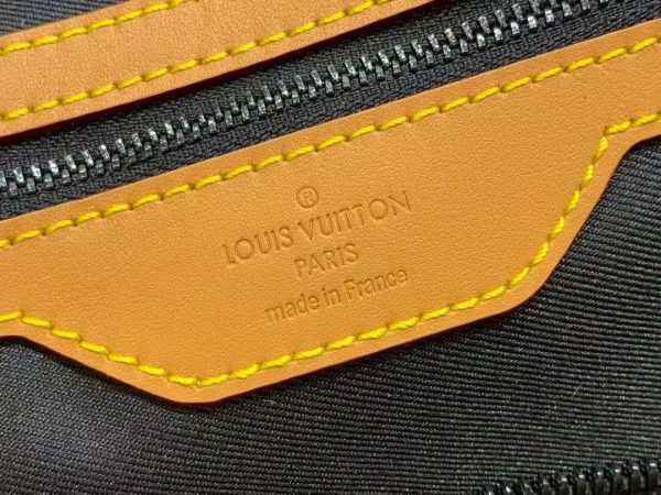 Túi xách Louis Vuitton nam replica
